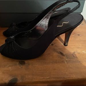 Nina Black Heals Size 9